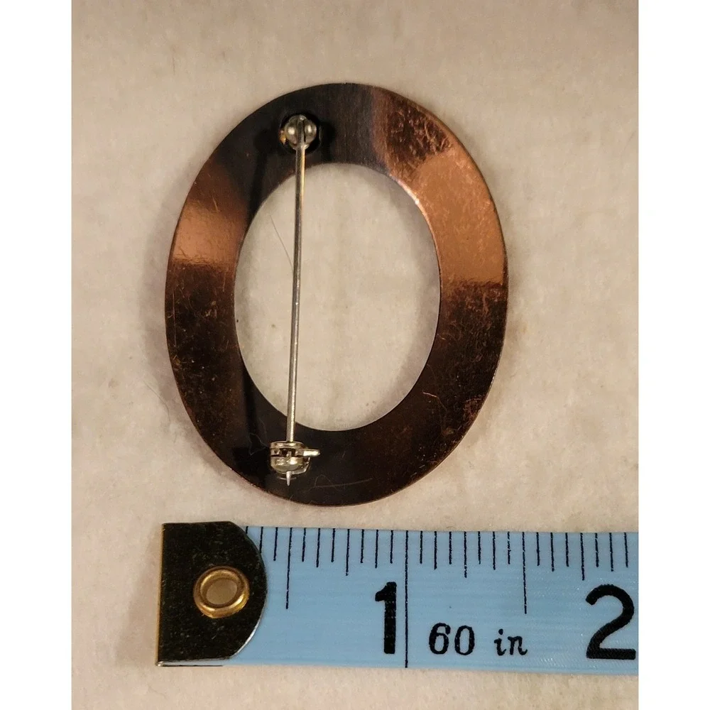 Vintage Copper Unsigned Oval Brooch With Rope Twist‎ Accent